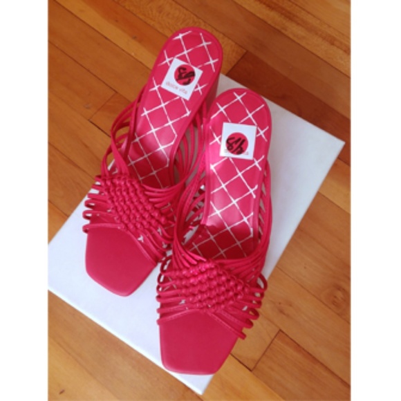 Dolce Vita Shoes - NEW SANDALS IN RED FROM "DOLCE VITA"